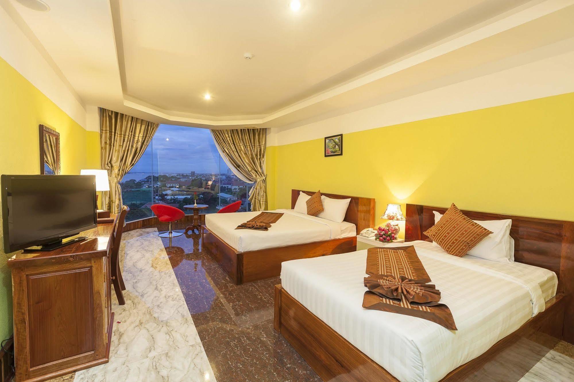 High Sky Hotel Phnom Penh Zewnętrze zdjęcie