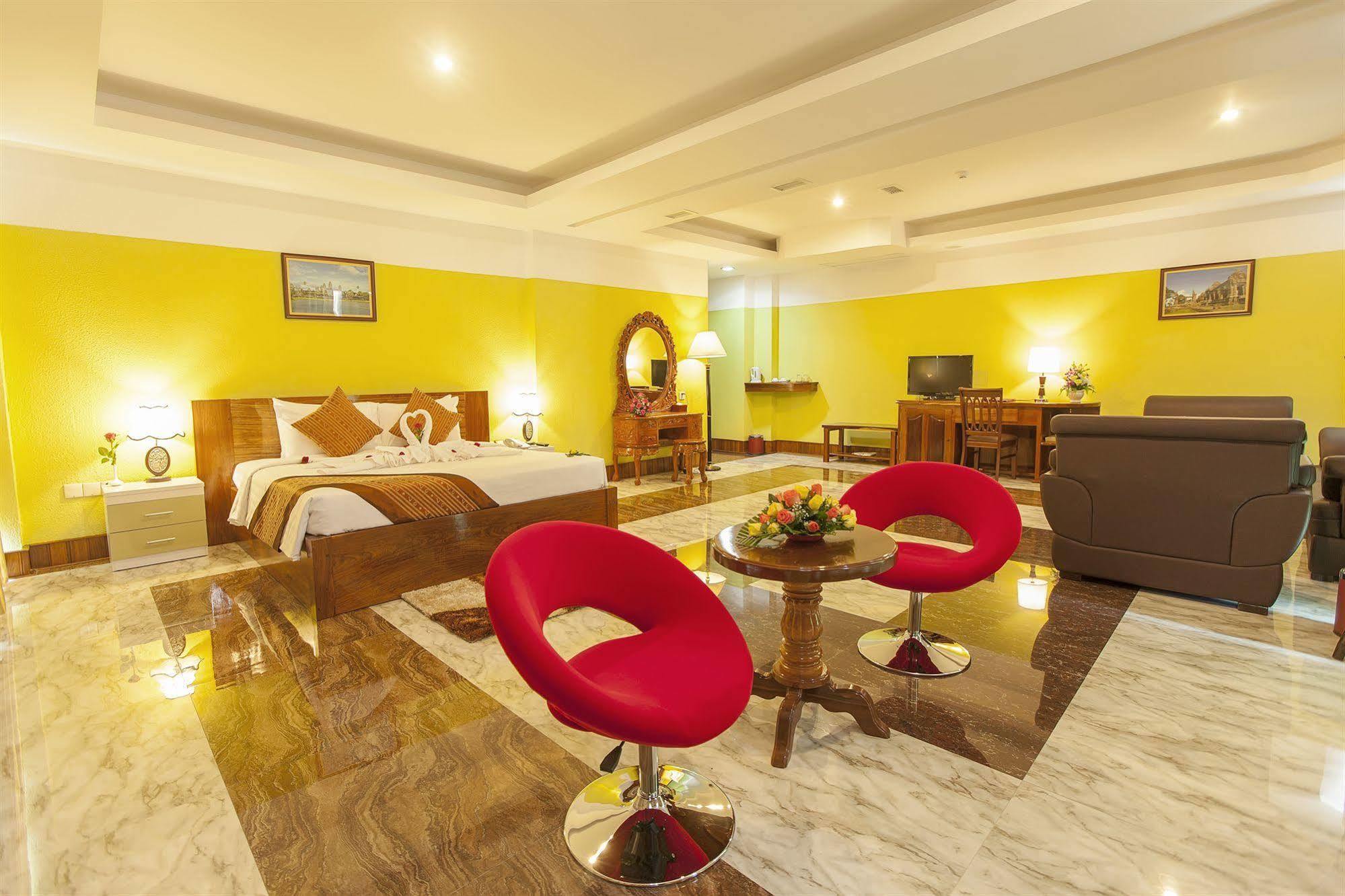 High Sky Hotel Phnom Penh Zewnętrze zdjęcie
