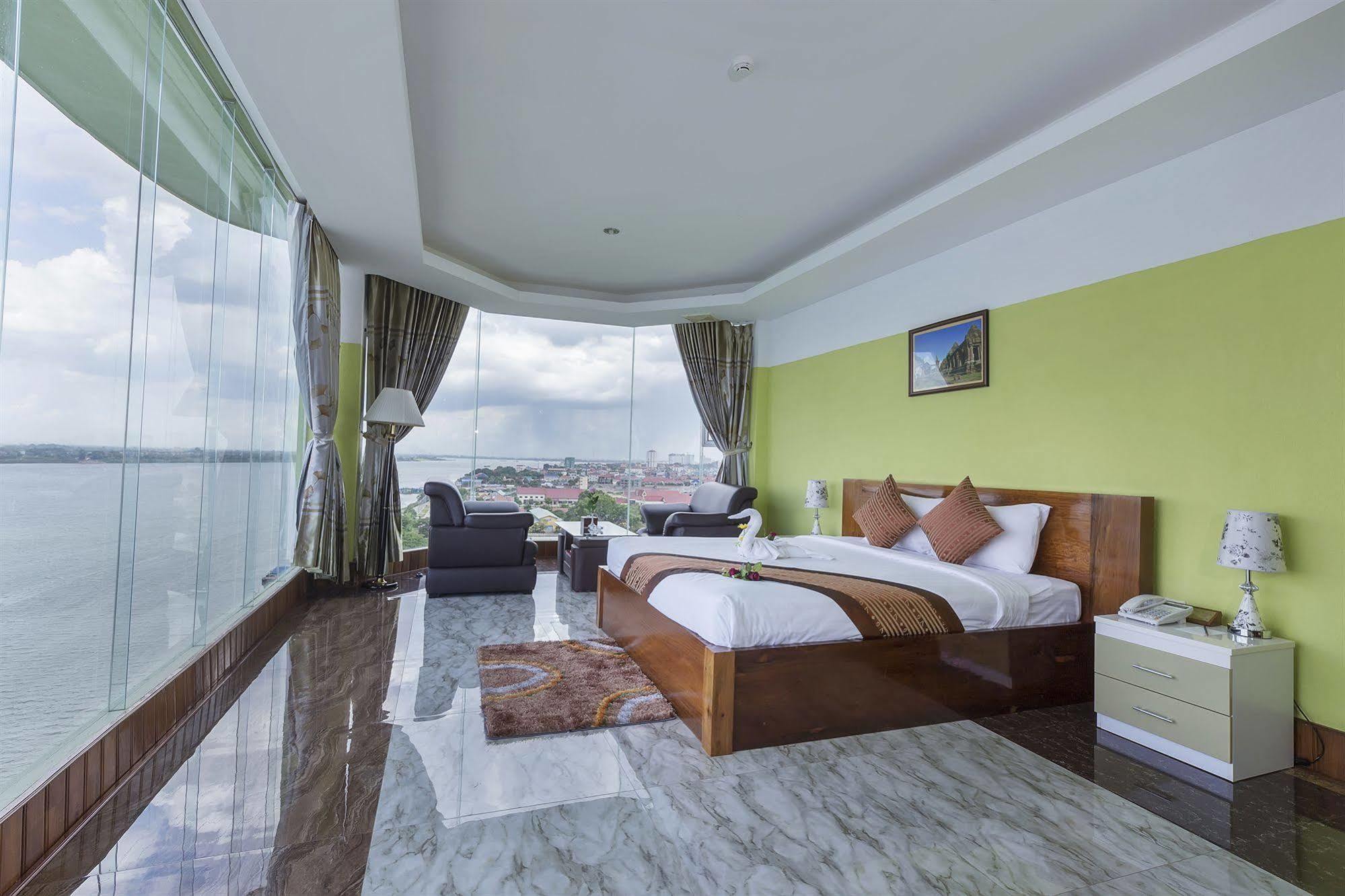 High Sky Hotel Phnom Penh Zewnętrze zdjęcie