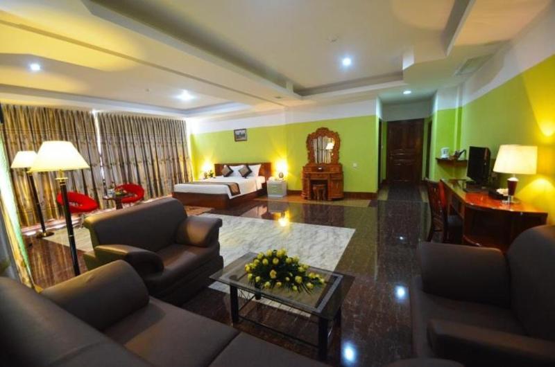High Sky Hotel Phnom Penh Zewnętrze zdjęcie